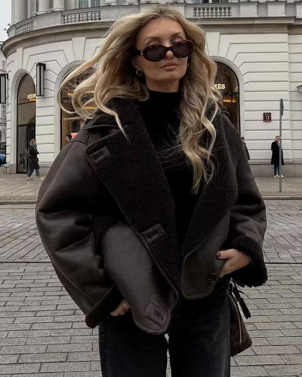 Clara – Timeless Elegance Jacket