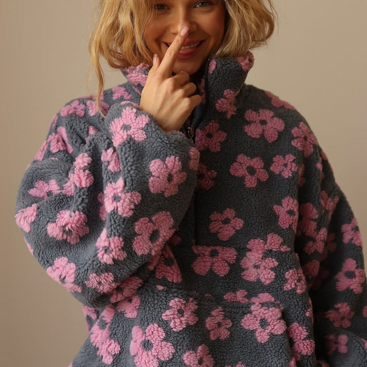 Daisy – Cozy Fleece Elegance