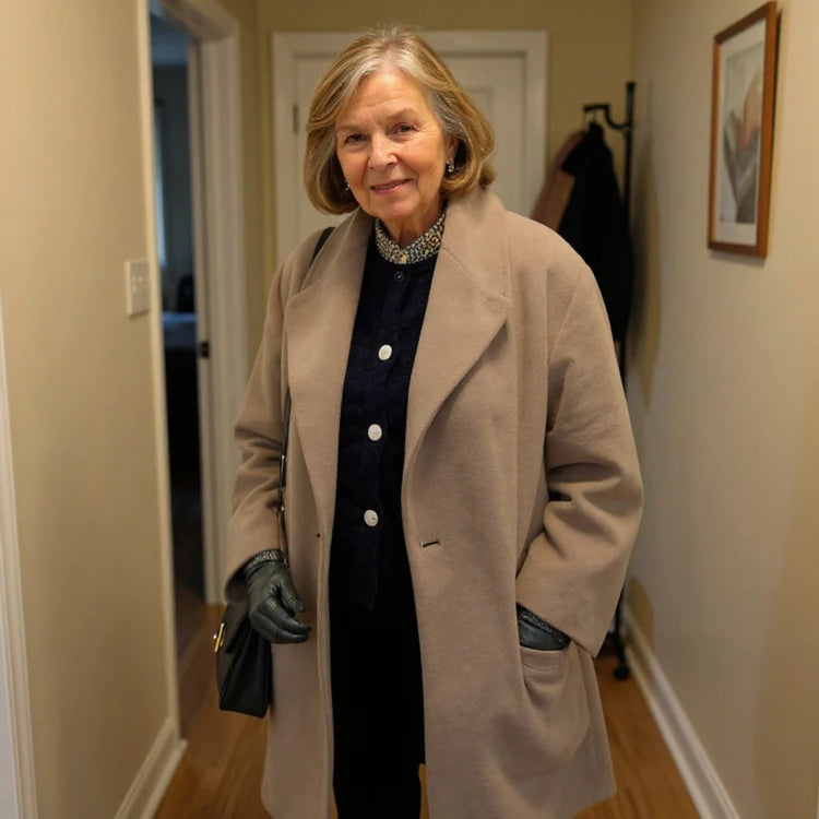 <h2>CUSTOMERS LOVE ANNA & CLAIRE SAVANNAH</h2>